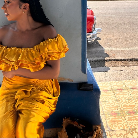 BFyne Zuru Top & Bottom SOLD AS SET - Picture 3 of 6